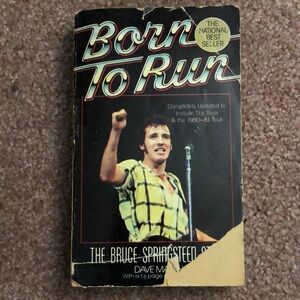 Book: Born To Run - The Bruce Springsteen Story